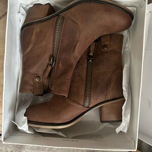 Steve Madden Boots